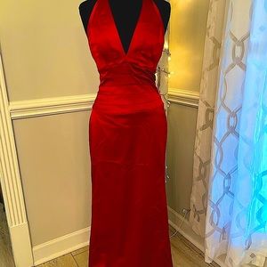 Red Carpet Smoke ❤️‍🔥Show Size 8 Satin Evening Gown